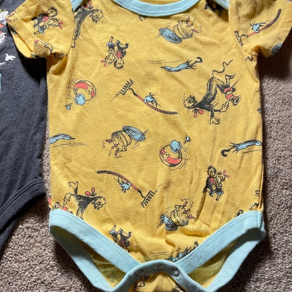 Bundle of Dr. Seuss Short Sleeved Onesie - Picture 2 of 5